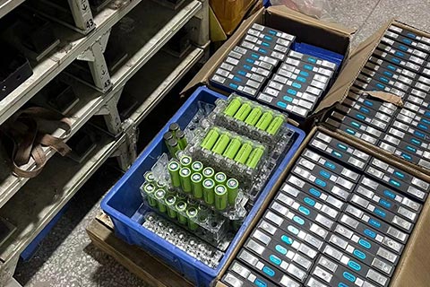 茂名瓦尔塔磷酸电池回收-废旧锂电池回收公司